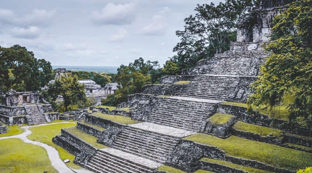 khám phá khu vực Palenque
